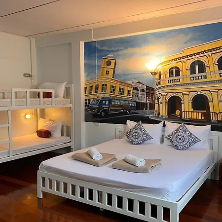 Phuket Old Town Hostel Exterior photo