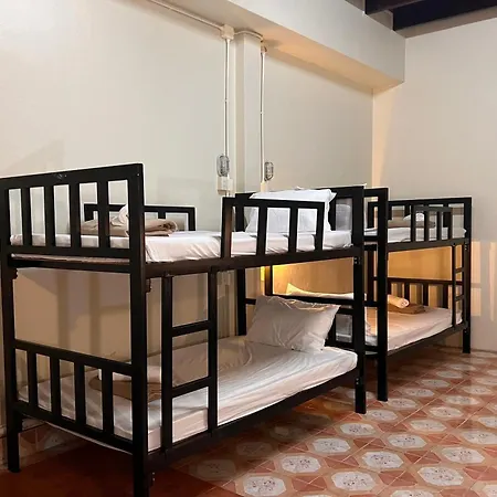 Phuket Old Town Hostel Exterior photo